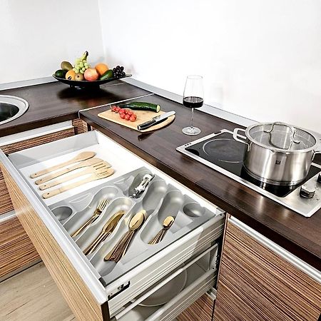 Monique'S Apartment 3 ทิมิชัวรา ภายนอก รูปภาพ