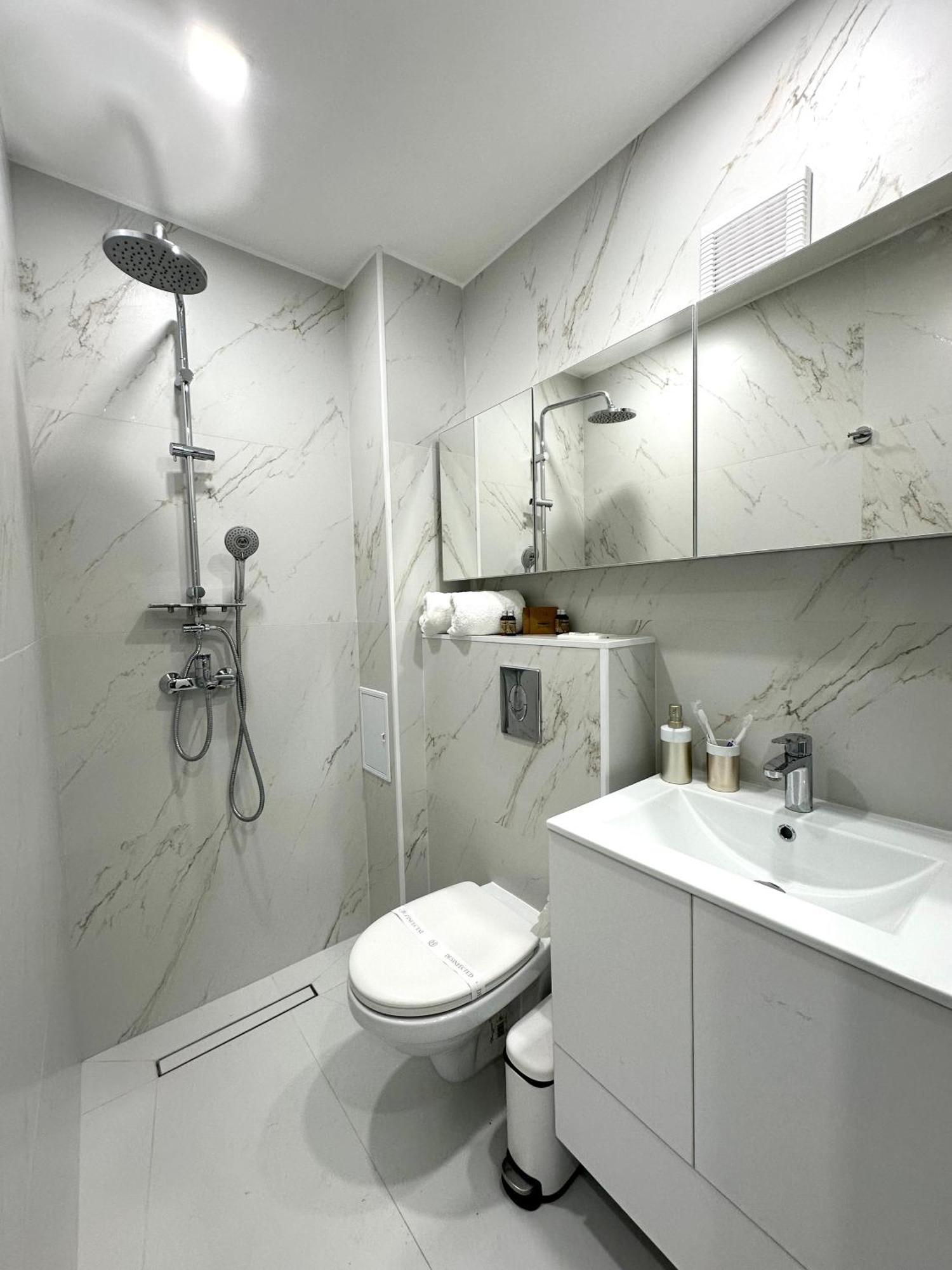 Monique'S Apartment 3 ทิมิชัวรา ภายนอก รูปภาพ
